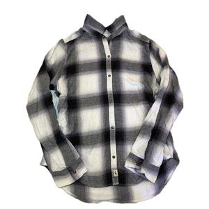 Grey white and black thin flannel button up shirt from Hollister size large